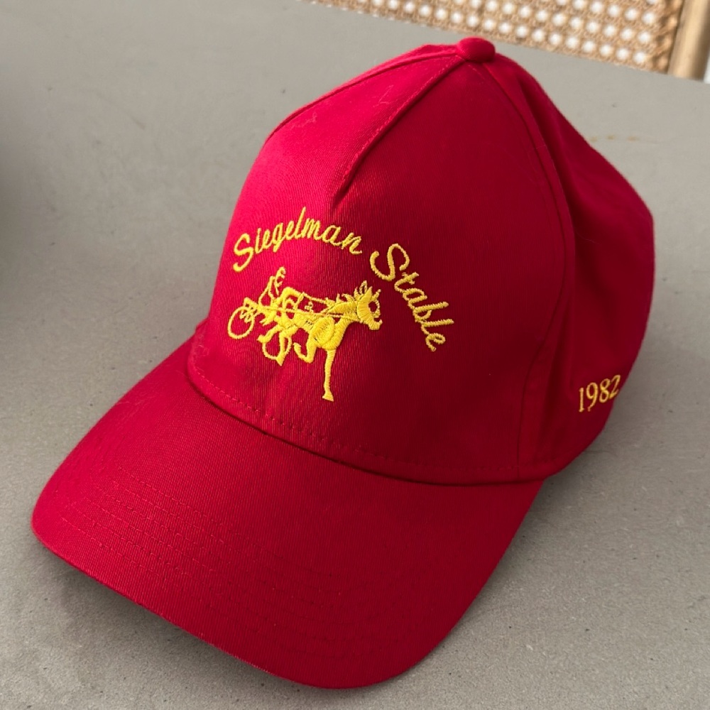 Siegelman stable red hat